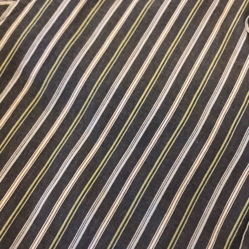 Men’s Button Up - Picture 2 of 3